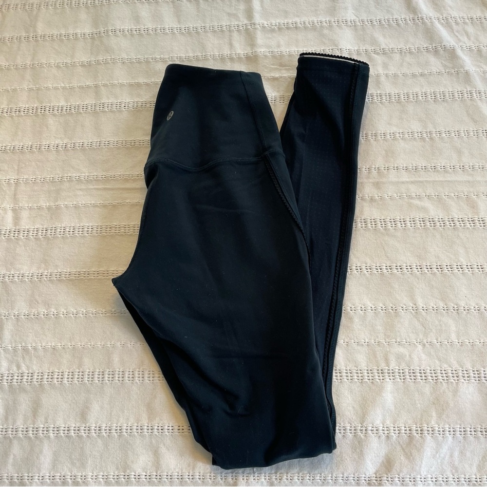 Lululemon blue Leggings size 2 with embellishments and mesh leg bottom